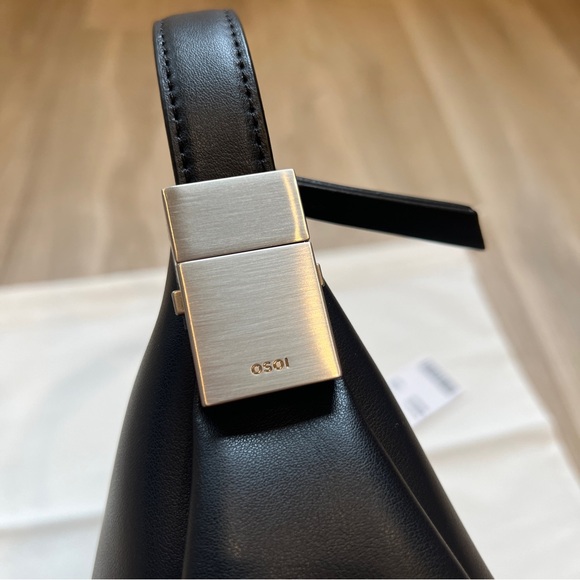 [SOLD] OSOI Bean Shoulder Bag - Picture 4 of 11